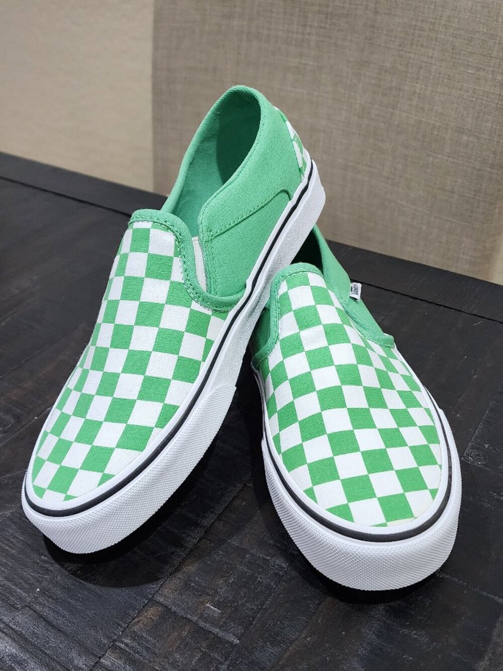 NEW WOMEN'S VANS OFF THE WALL CLASSIC CHECKERED SLIP-ONS-GREEN-SIZE 8-NO BOX